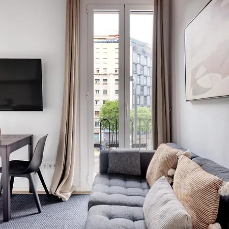 דירה Blueground Sagrada Familia Furnished Bcn-99 *